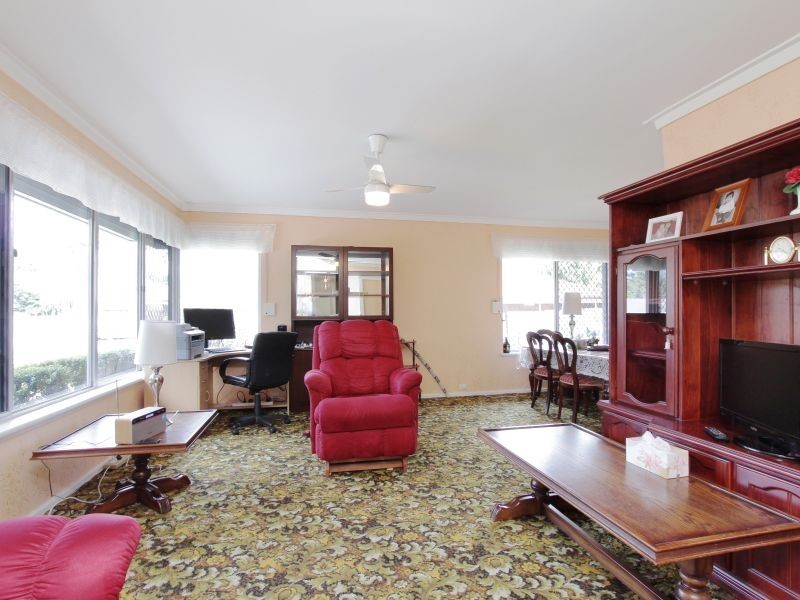 6 Lang Court, Huntingdale WA 6110