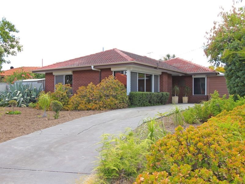 6 Lang Court, Huntingdale WA 6110