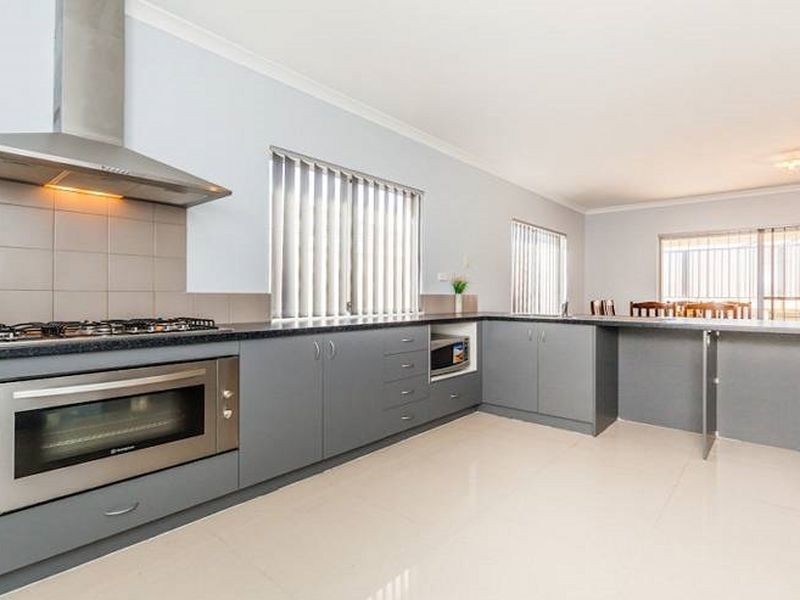 21 Calneggia Drive, Darling Downs WA 6122