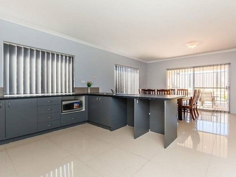 21 Calneggia Drive, Darling Downs WA 6122
