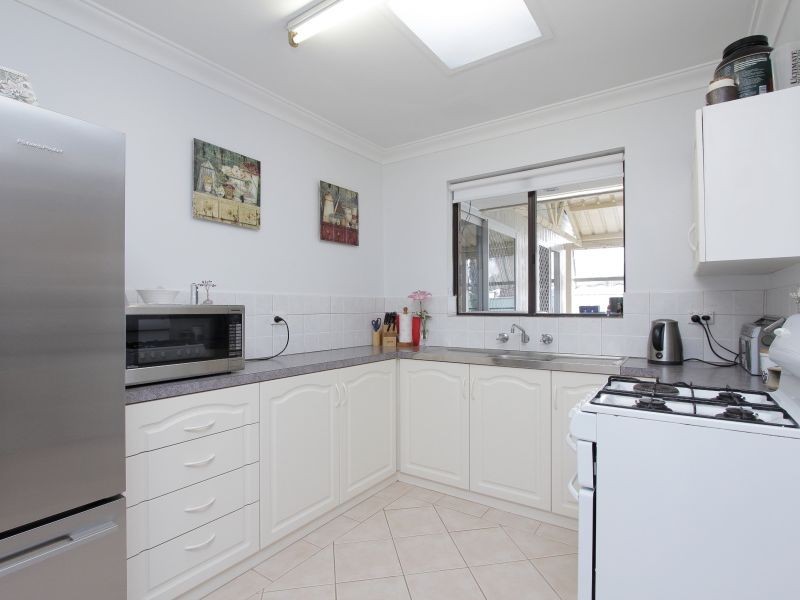 20 Orberry Place, Thornlie WA 6108