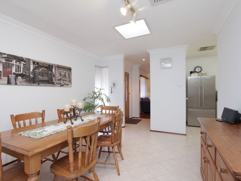 20 Orberry Place, Thornlie WA 6108