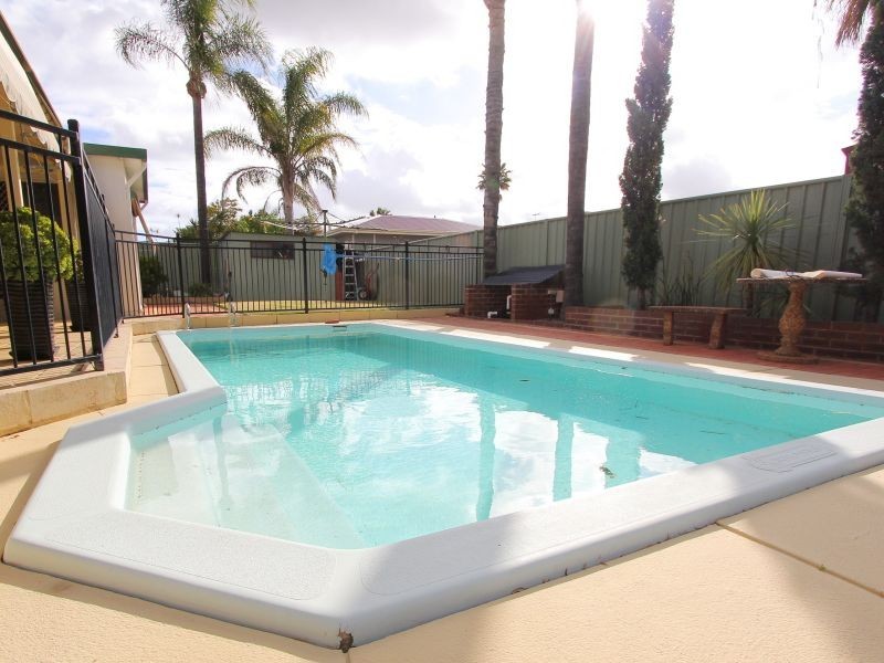20 Orberry Place, Thornlie WA 6108
