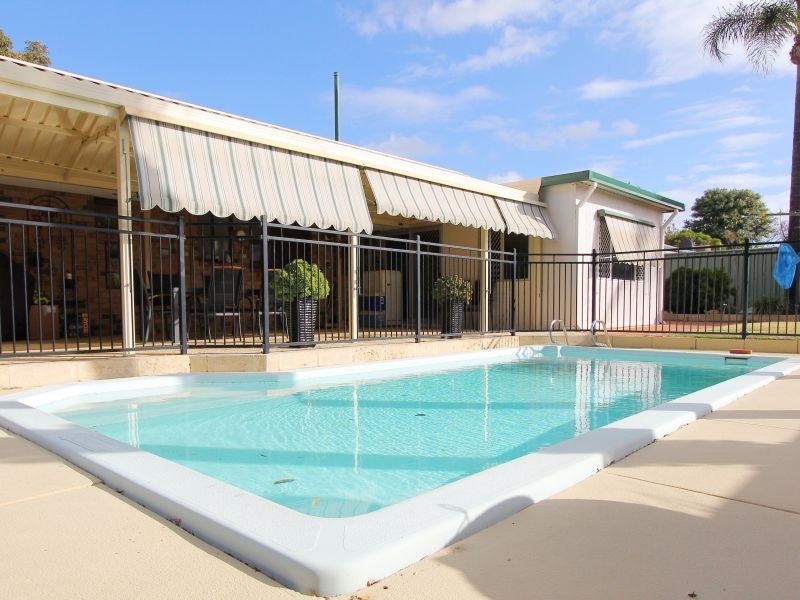 20 Orberry Place, Thornlie WA 6108
