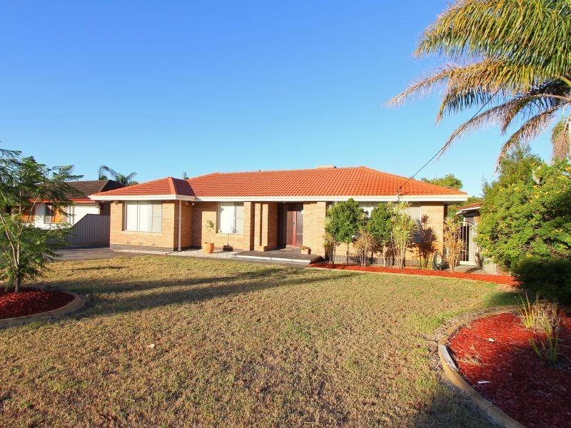 22 Anderson Way, Thornlie WA 6108