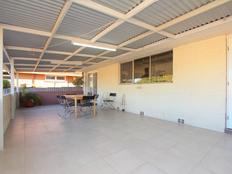 22 Anderson Way, Thornlie WA 6108