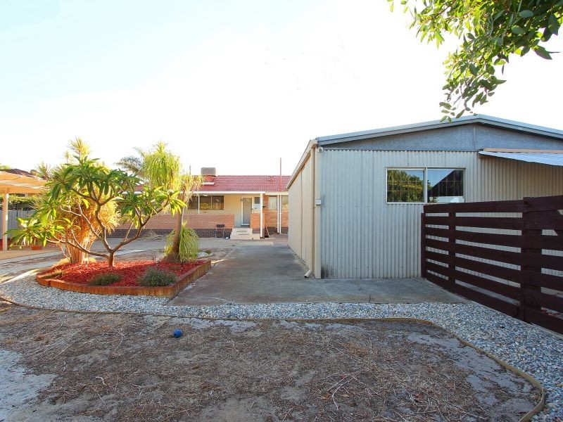 22 Anderson Way, Thornlie WA 6108