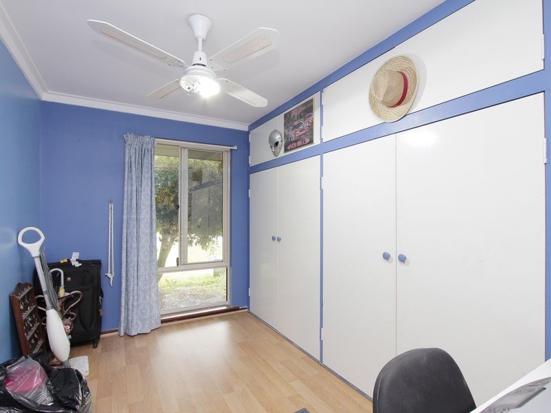 6 Meuller Way, Thornlie WA 6108