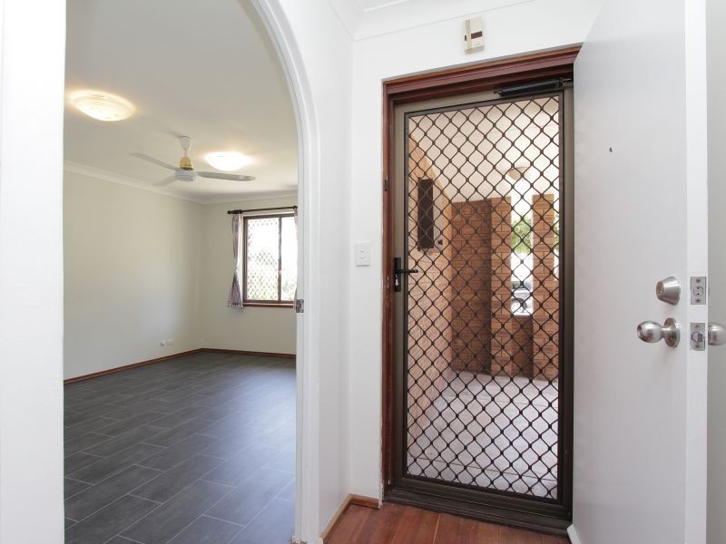 10 Huggins Road, Thornlie WA 6108