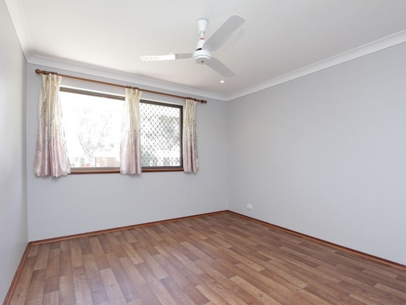 10 Huggins Road, Thornlie WA 6108