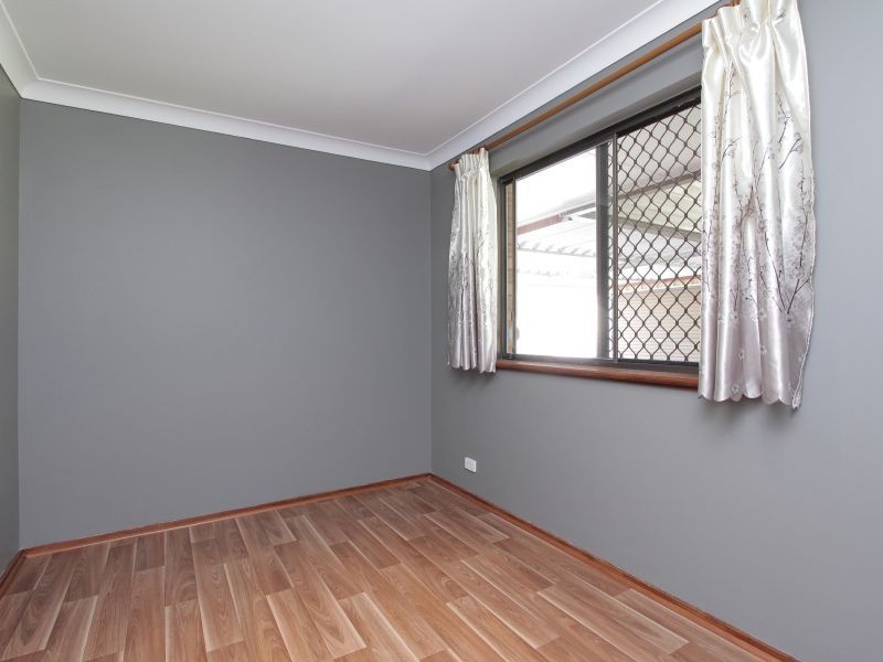 10 Huggins Road, Thornlie WA 6108