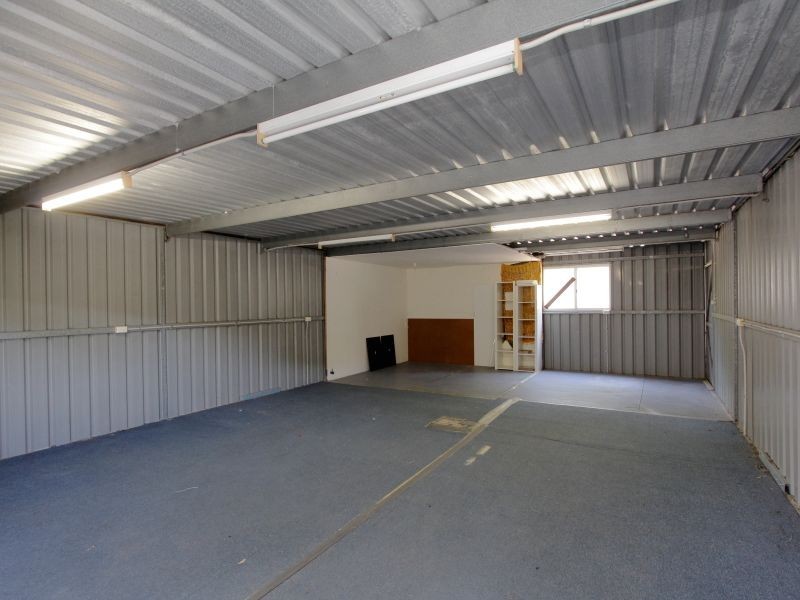 10 Huggins Road, Thornlie WA 6108