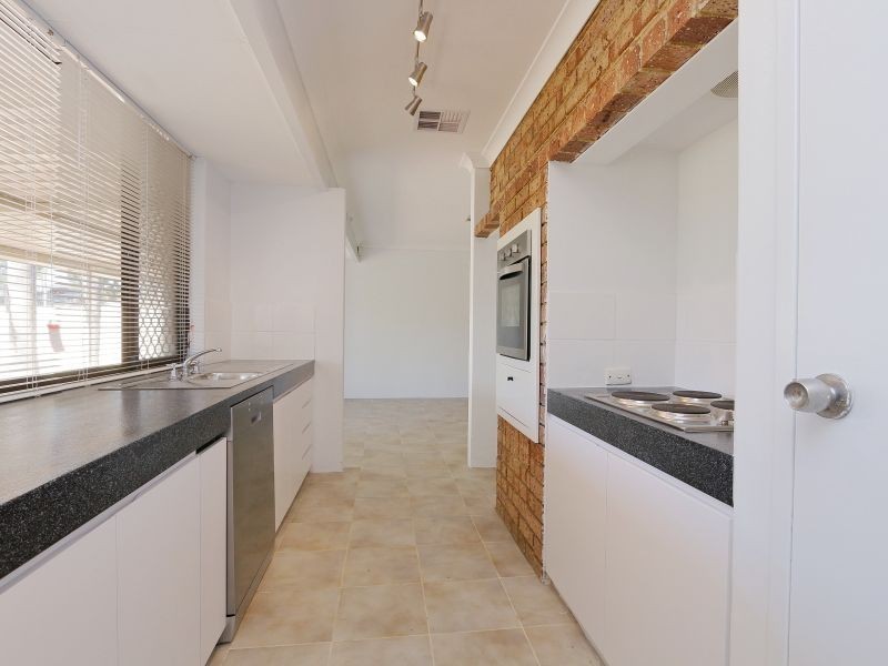 28 Willow Way, Maddington WA 6109