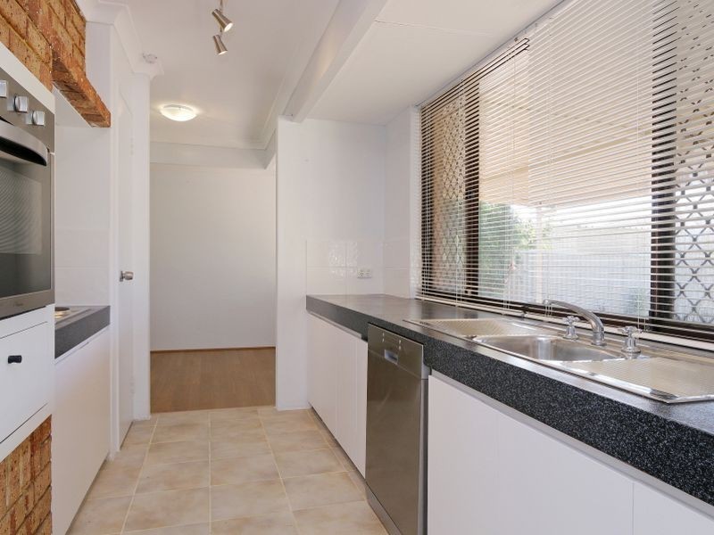 28 Willow Way, Maddington WA 6109