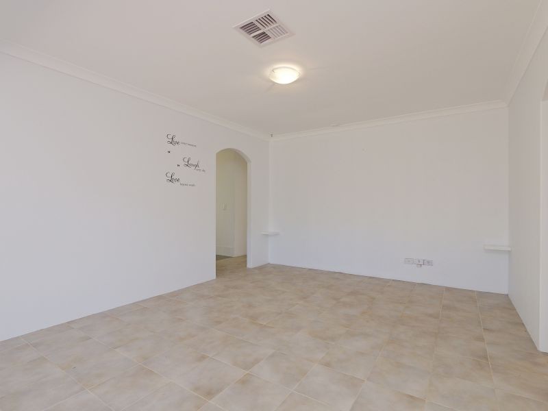 28 Willow Way, Maddington WA 6109