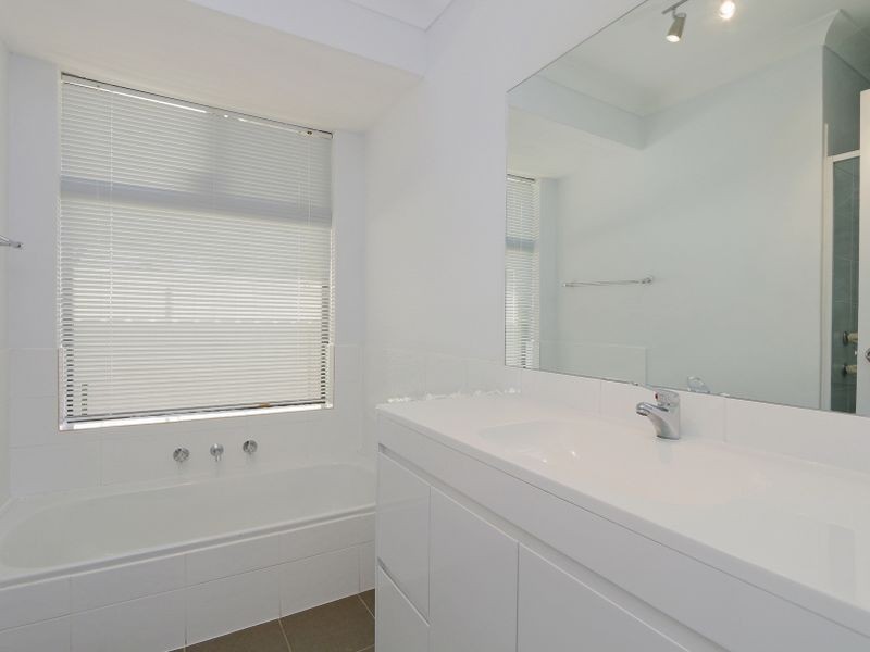 28 Willow Way, Maddington WA 6109