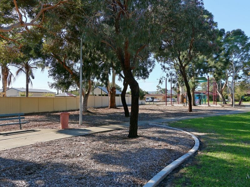 28 Willow Way, Maddington WA 6109