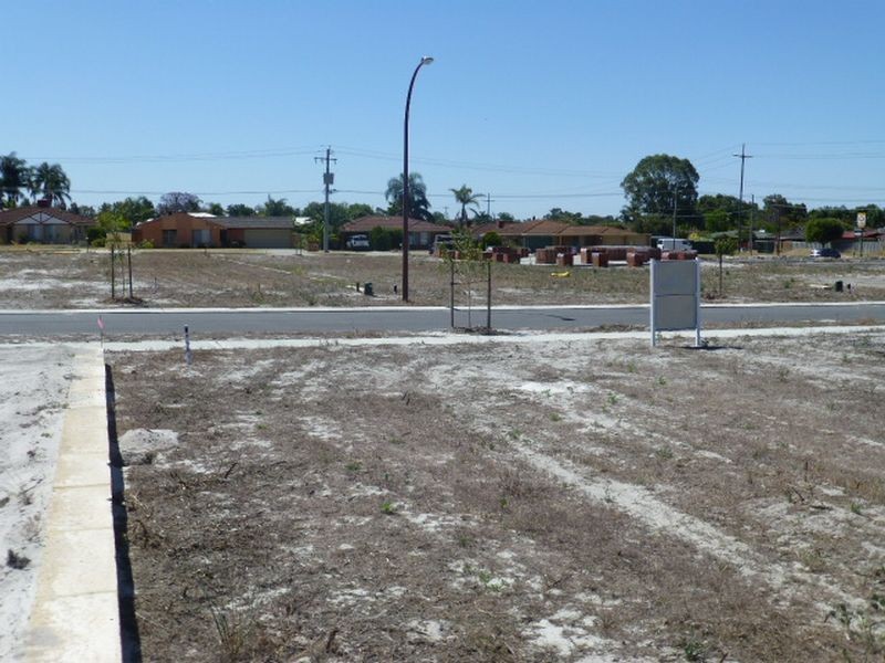 8 Roscommon Vista, Huntingdale WA 6110