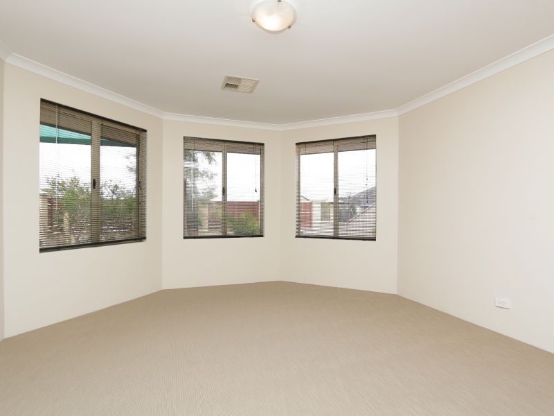 26 Daly Circle, Langford WA 6147