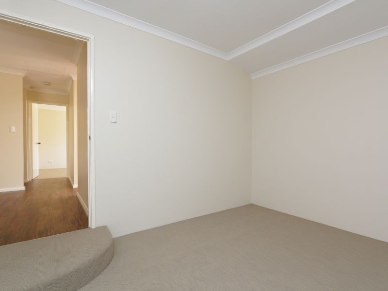 26 Daly Circle, Langford WA 6147