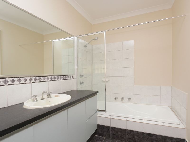 26 Daly Circle, Langford WA 6147