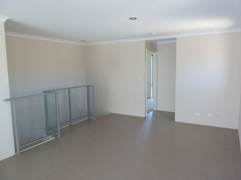 12/2 View Avenue, Langford WA 6147