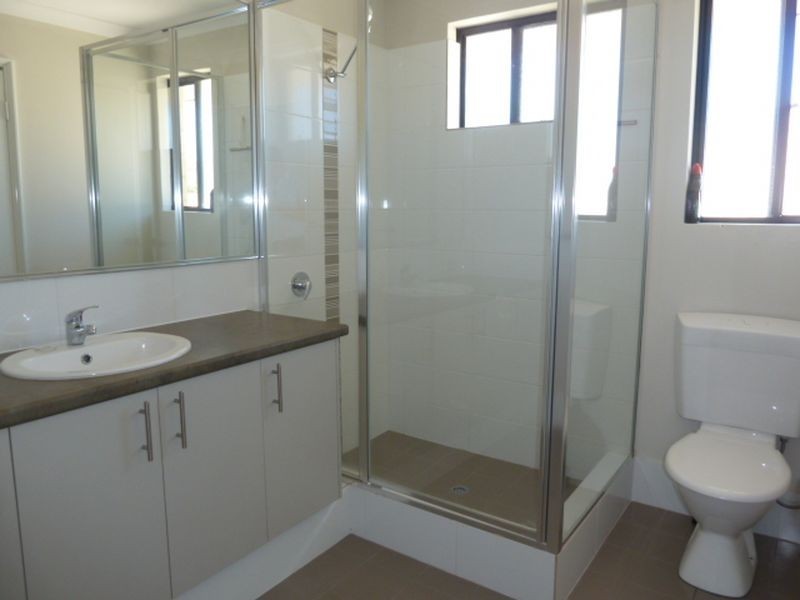 12/2 View Avenue, Langford WA 6147