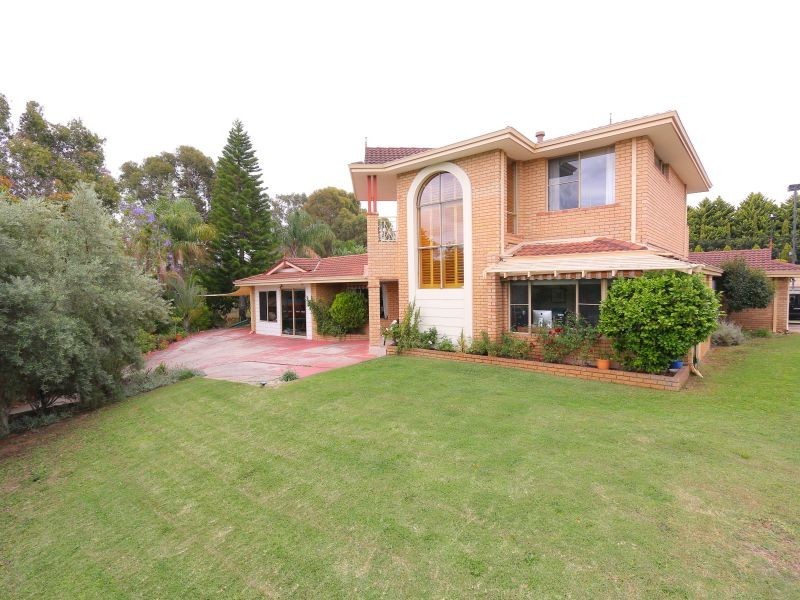 3 Brush Court, Canning Vale WA 6155