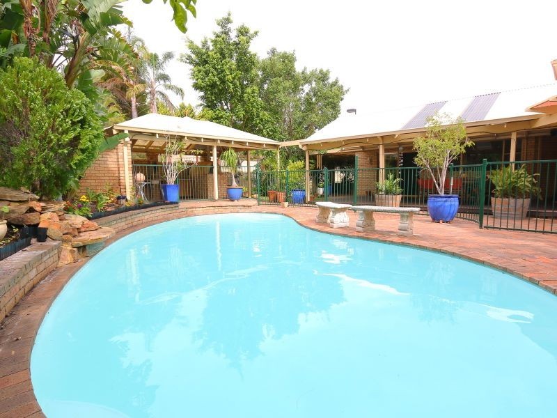 3 Brush Court, Canning Vale WA 6155