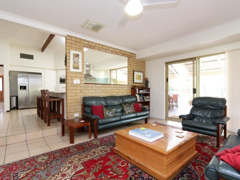 3 Brush Court, Canning Vale WA 6155