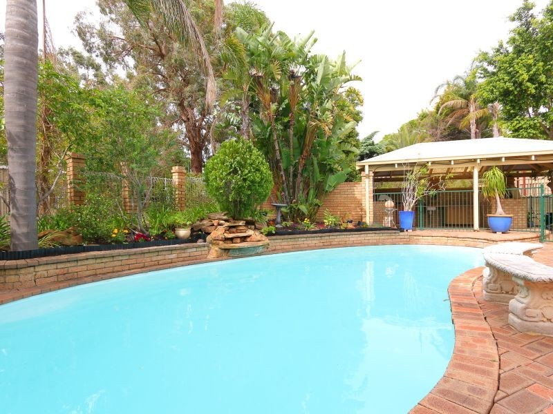 3 Brush Court, Canning Vale WA 6155