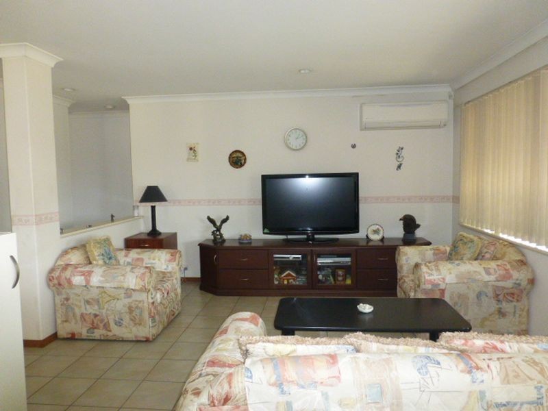 28 Citrine Gardens, Forrestfield WA 6058