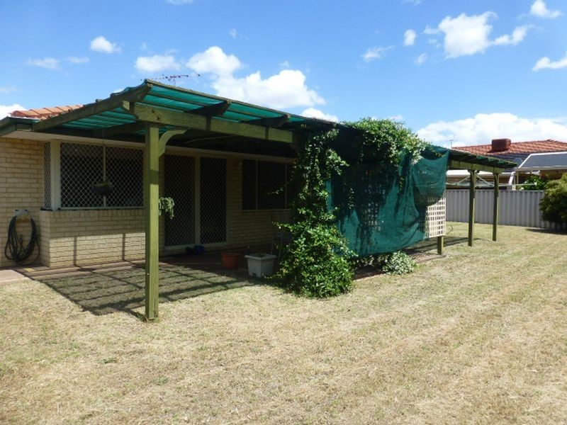 28 Citrine Gardens, Forrestfield WA 6058