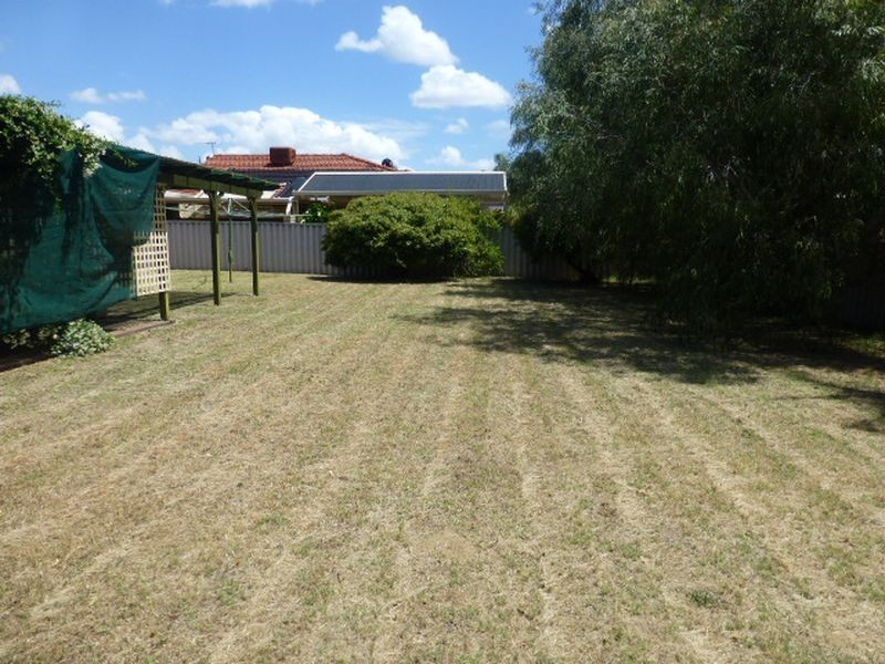 28 Citrine Gardens, Forrestfield WA 6058