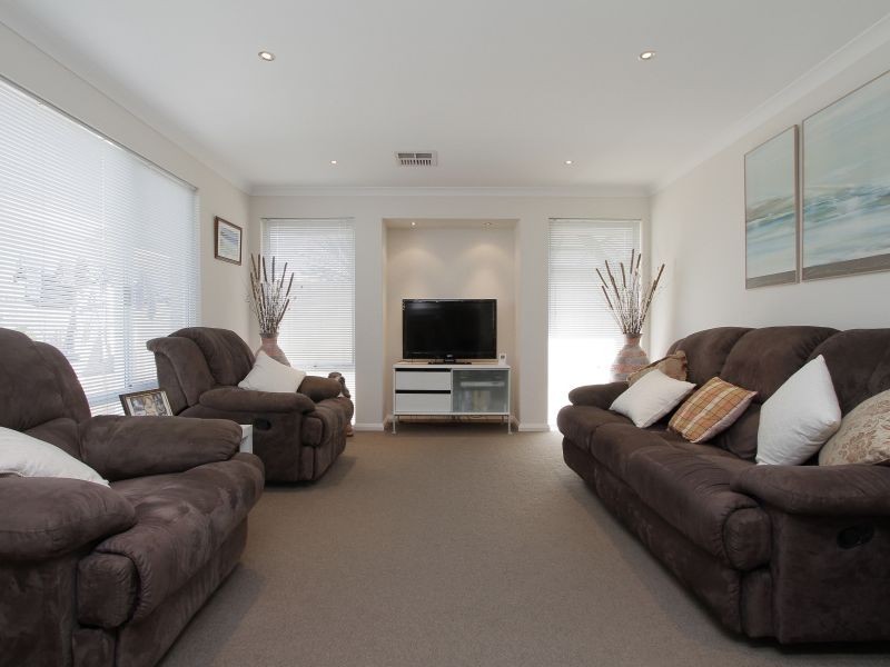 57 Clontarf Terrace, Canning Vale WA 6155