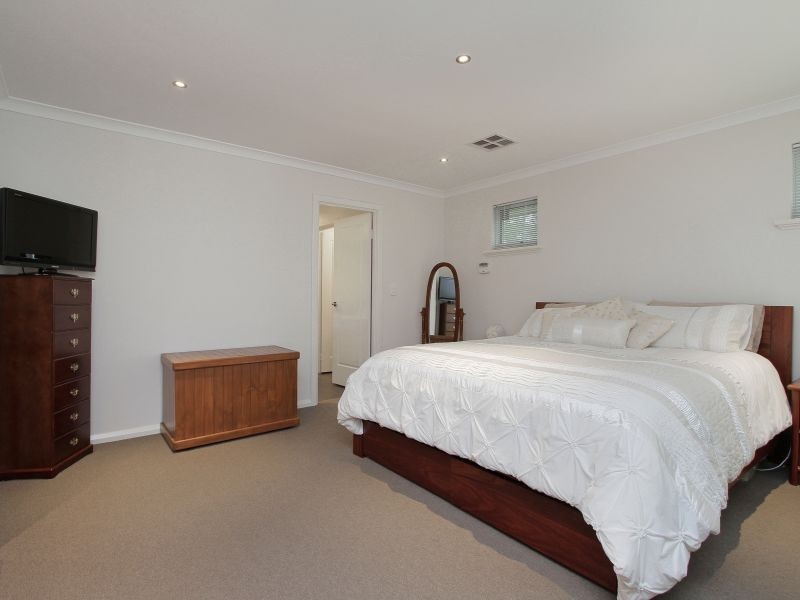 57 Clontarf Terrace, Canning Vale WA 6155