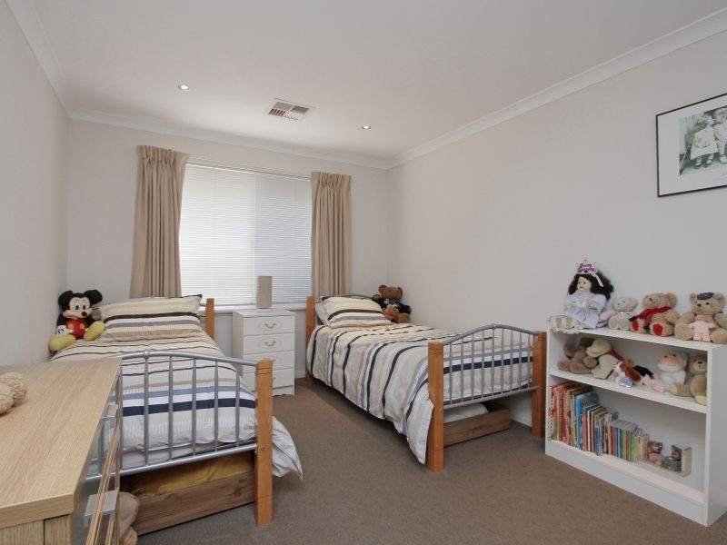 57 Clontarf Terrace, Canning Vale WA 6155