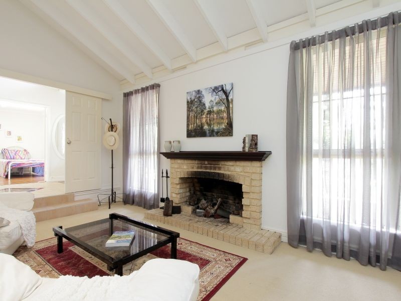 40 Johnson Place, Wattle Grove WA 6107