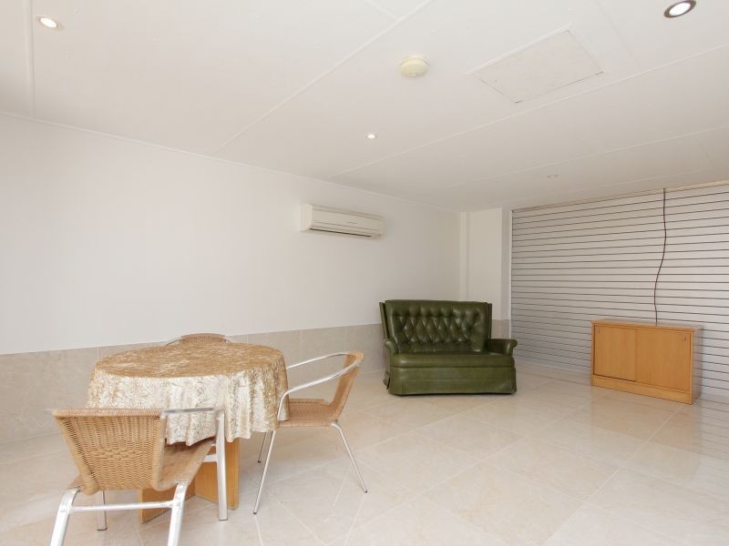 40 Johnson Place, Wattle Grove WA 6107