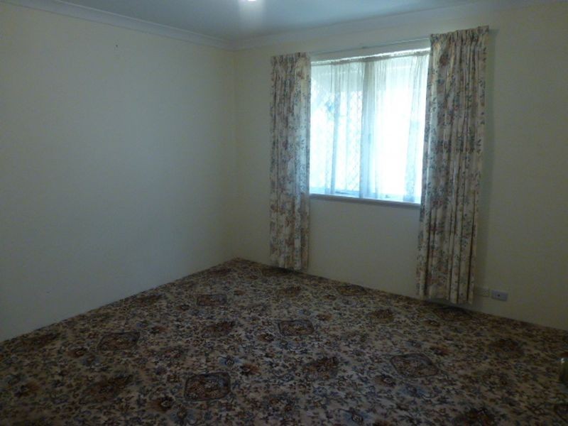 12/4 Page Road, Kelmscott WA 6111