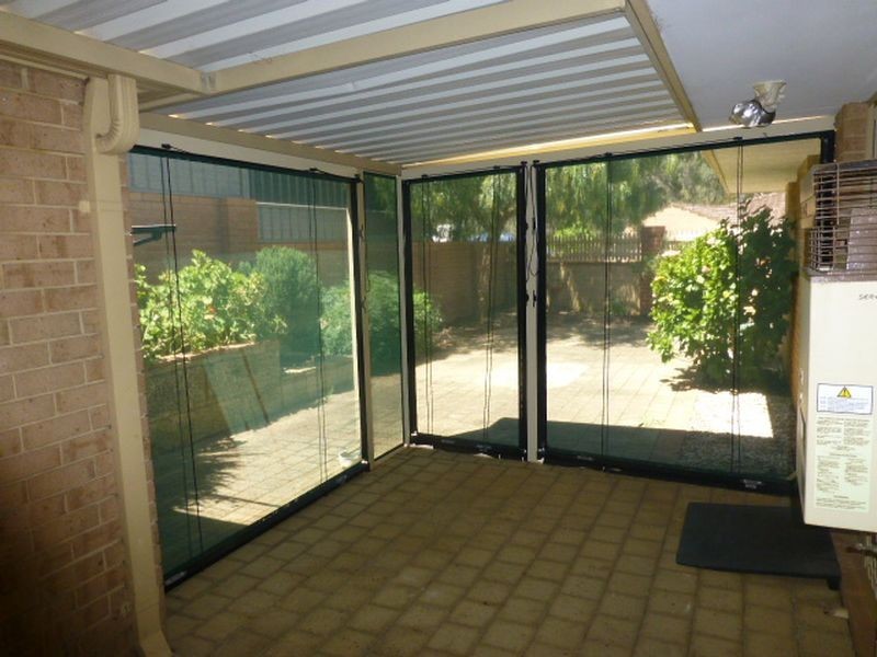 12/4 Page Road, Kelmscott WA 6111