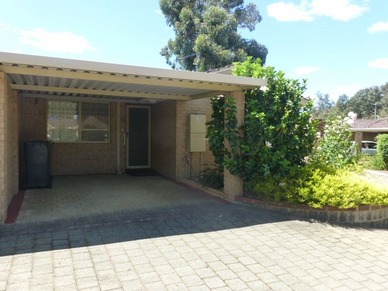 12/4 Page Road, Kelmscott WA 6111