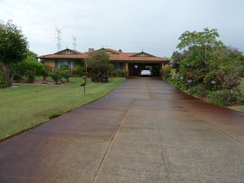 18 Gertrude Avenue, Champion Lakes WA 6111