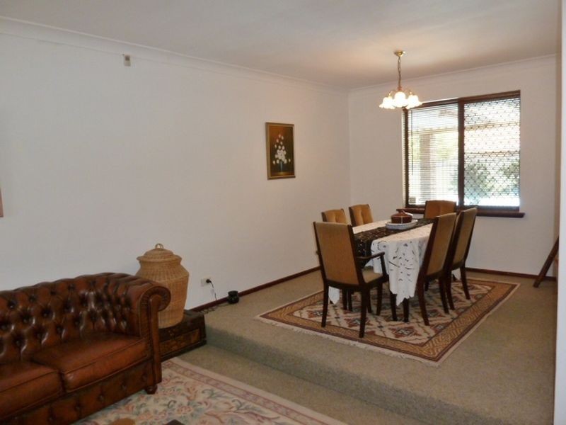 15 Ilford Place, Thornlie WA 6108