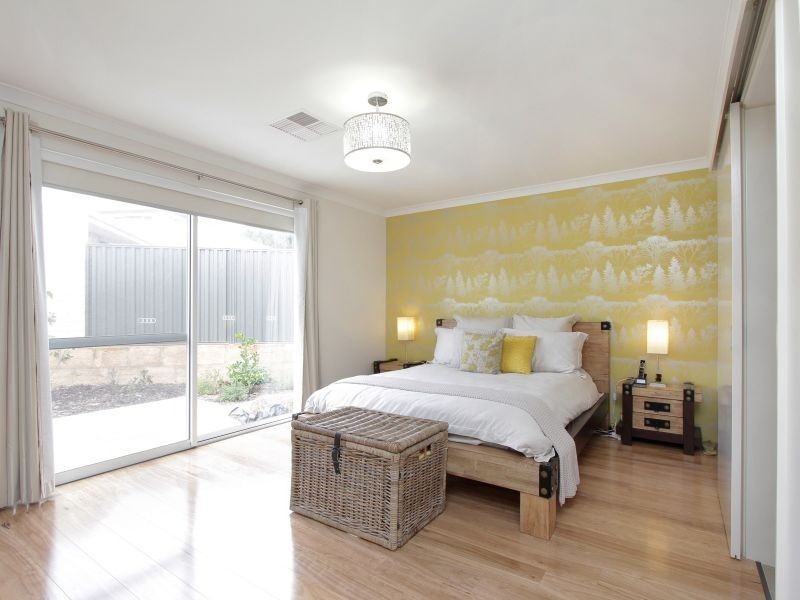 24 Strathclyde Circuit, Champion Lakes WA 6111