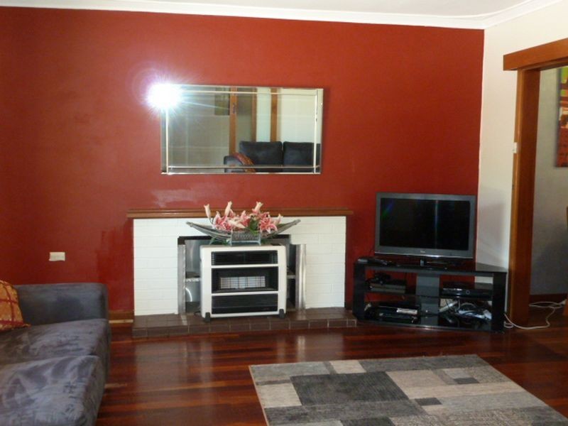 42 Hughenden Drive, Thornlie WA 6108