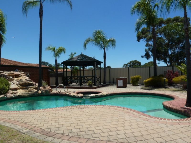 17/2 Glennis Close, Gosnells WA 6110