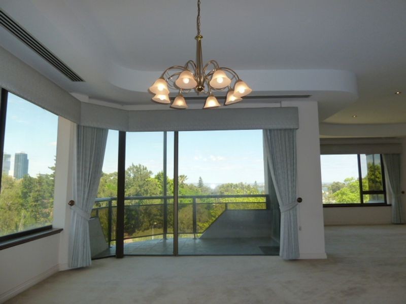 Unit 12/16 Mounts Bay Road, Perth WA 6000