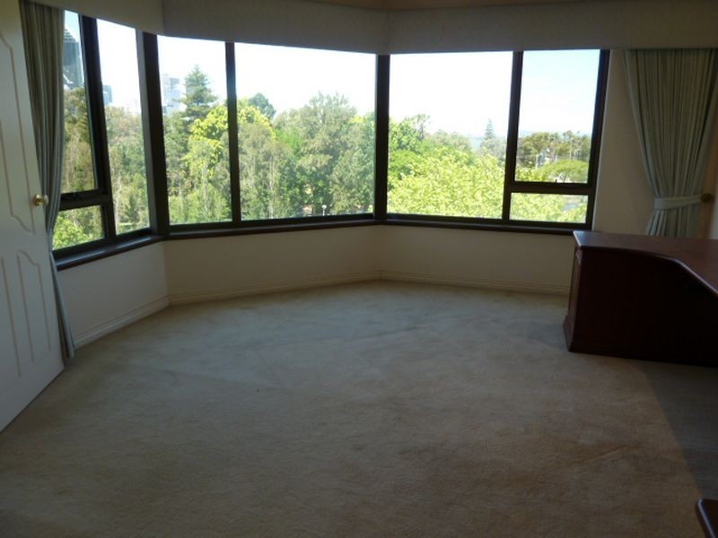 Unit 12/16 Mounts Bay Road, Perth WA 6000