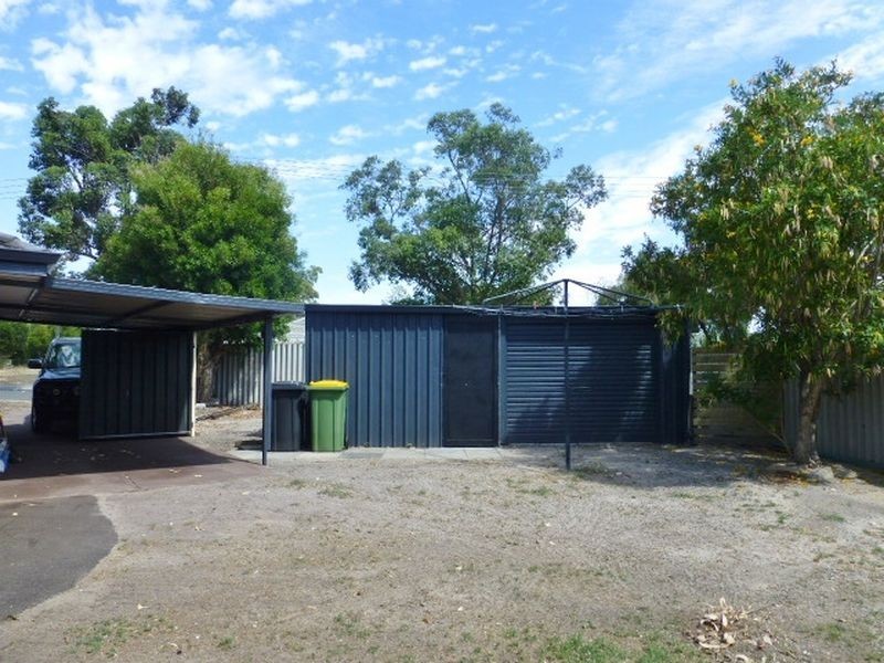 1 Dobell Street, Huntingdale WA 6110